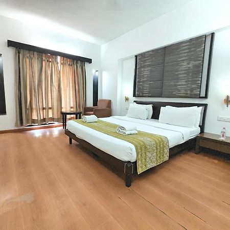 The Sky Imperial, Gandhinagar Hotell Eksteriør bilde