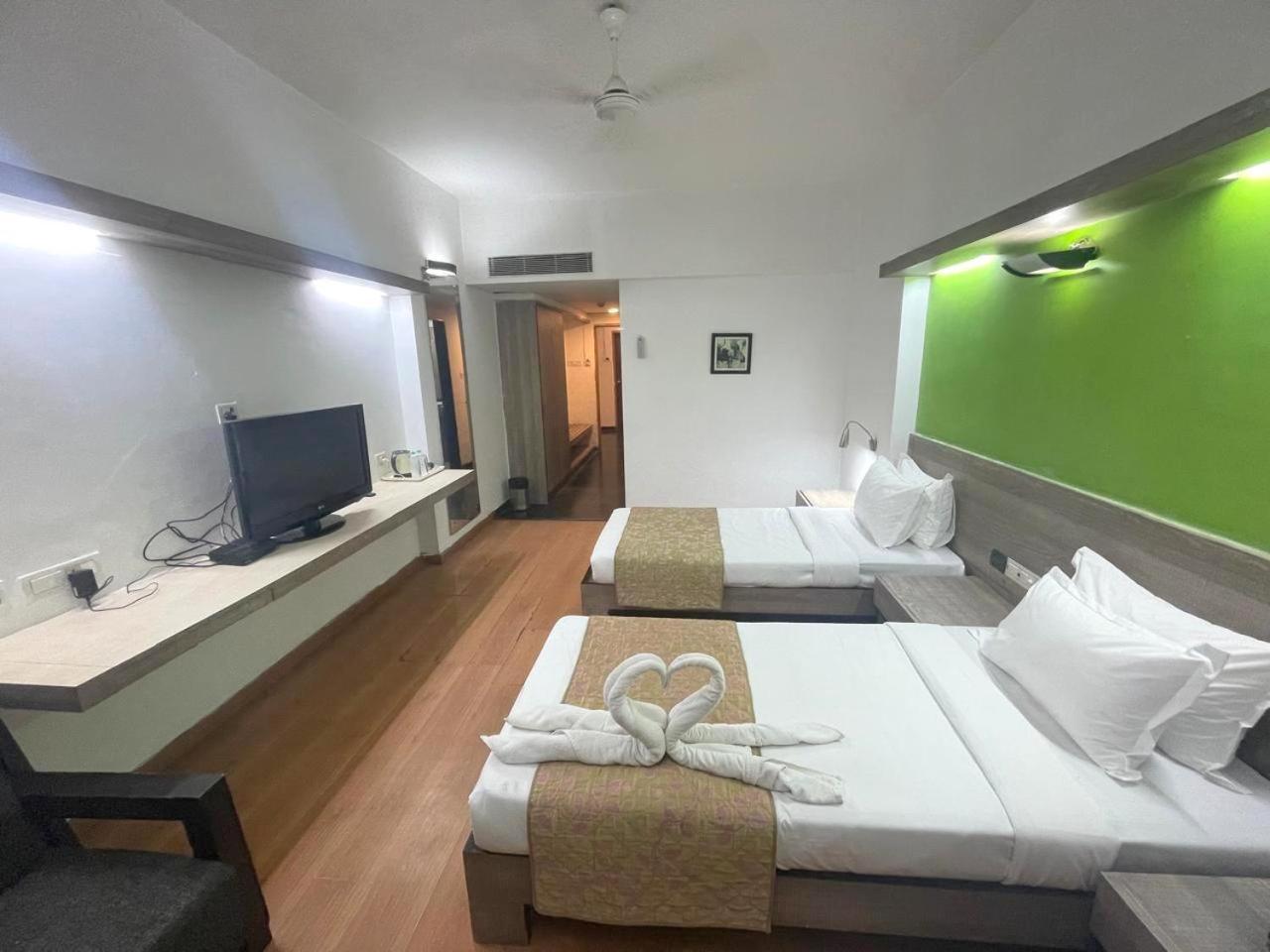 The Sky Imperial, Gandhinagar Hotell Eksteriør bilde
